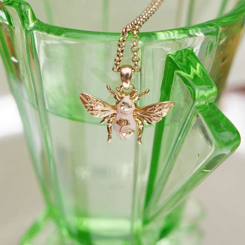 Floral bee
